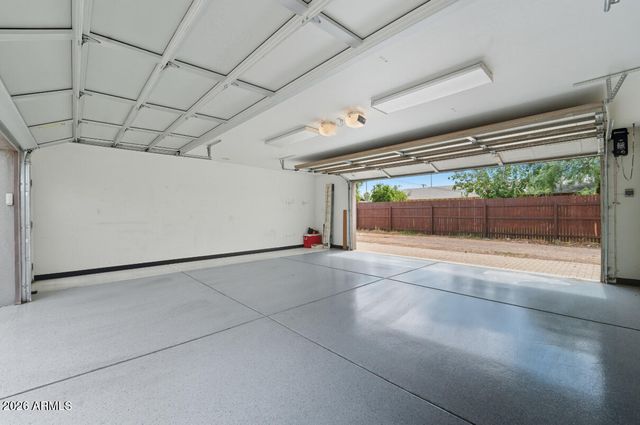 8437 E THOMAS Road, Scottsdale, AZ 85251