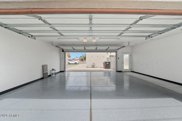 8437 E THOMAS Road, Scottsdale, AZ 85251