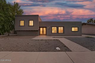 8437 E THOMAS Road, Scottsdale, AZ 85251