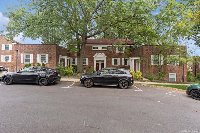 14476 Village Road 77C, Jamaica, NY 11435
