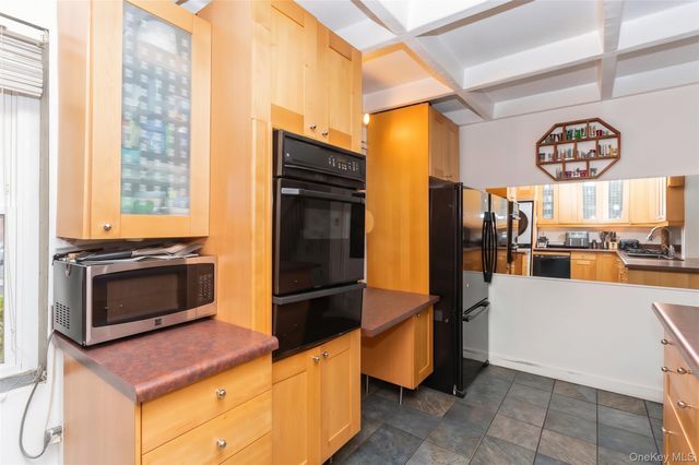 14476 Village Road 77C, Jamaica, NY 11435