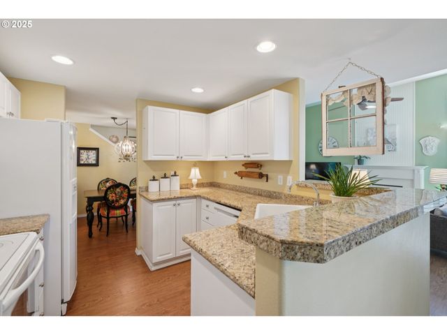16199 Sw AUDUBON St 101, Beaverton, OR 97003