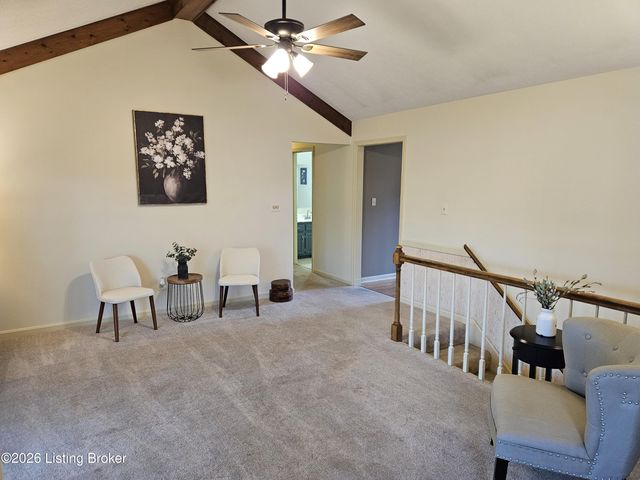 7204 Ben Franklin Ct, Louisville, KY 40214