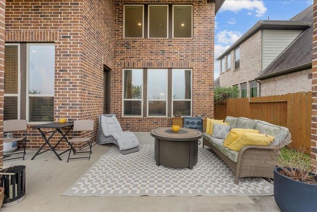 1636 Longwood Glen Lane, Friendswood, TX 77546