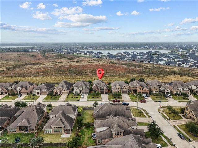 1636 Longwood Glen Lane, Friendswood, TX 77546