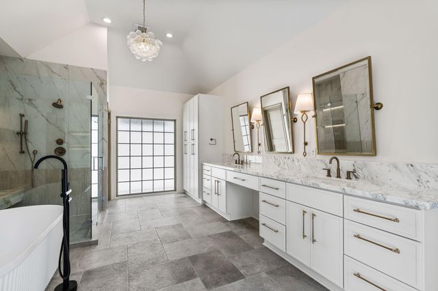 74 Briar Hollow Lane, Houston, TX 77027