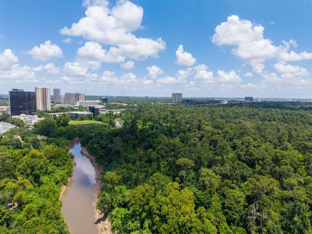 74 Briar Hollow Lane, Houston, TX 77027