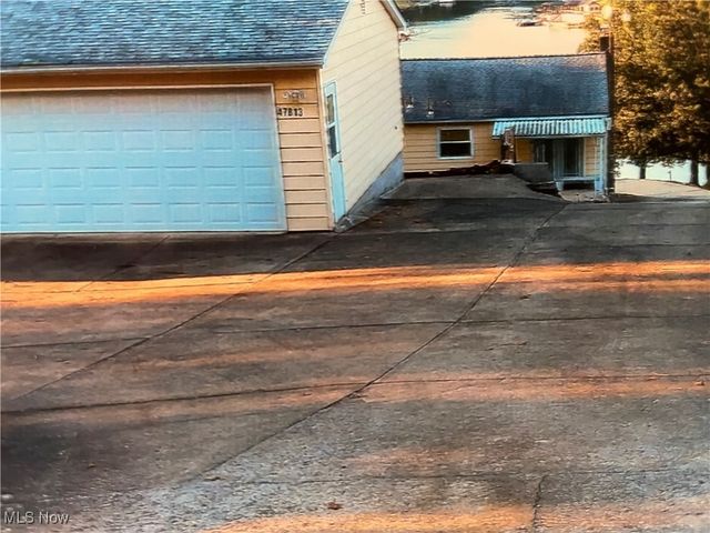 47813 Tomahawk Drive, Negley, OH 44441