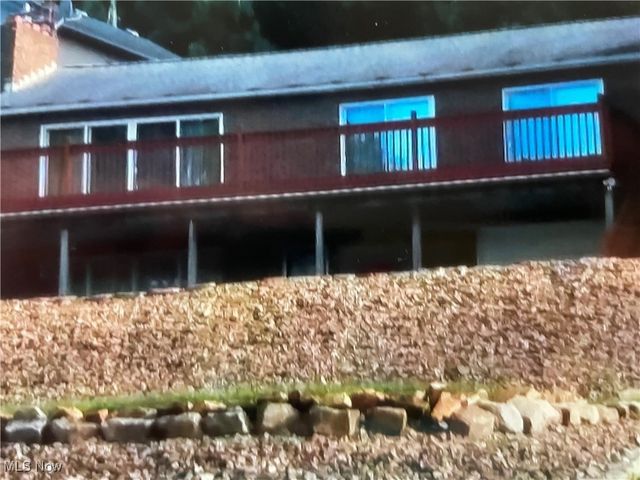 47813 Tomahawk Drive, Negley, OH 44441