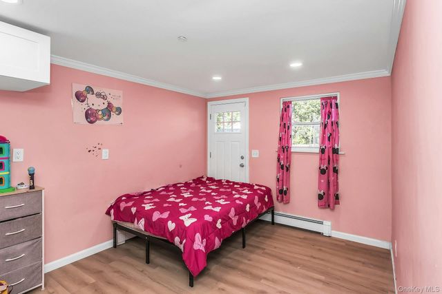 1 Karen Court, Bayville, NY 11709