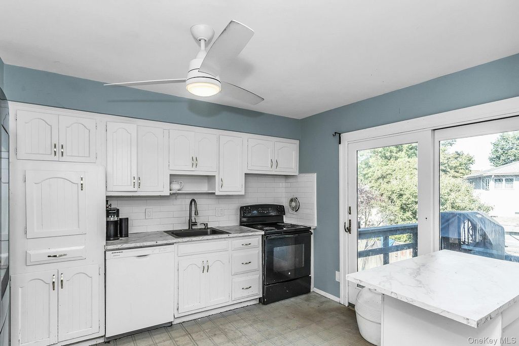 1 Karen Court, Bayville, NY 11709 — photo 5