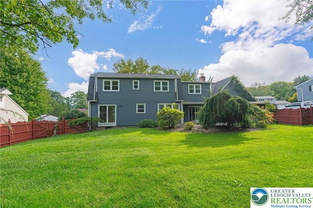 26 Russet Drive, Easton, PA 18045