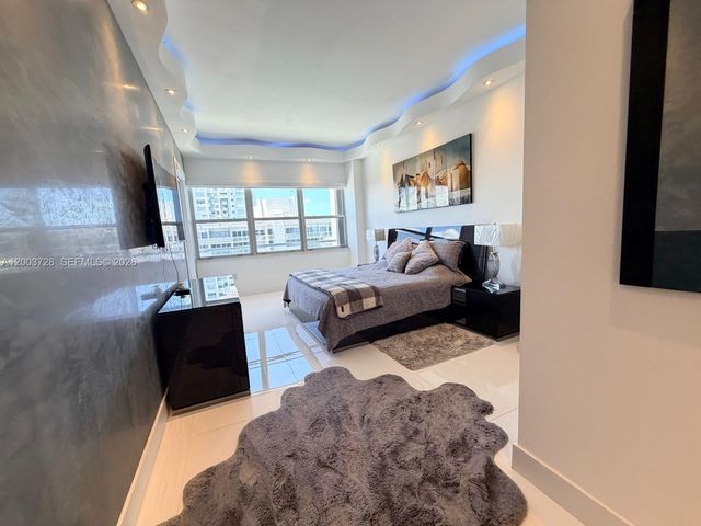 18041 BISCAYNE BLVD PH01, Aventura, FL 33160