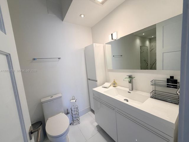 18041 BISCAYNE BLVD PH01, Aventura, FL 33160