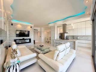 18041 BISCAYNE BLVD PH01, Aventura, FL 33160