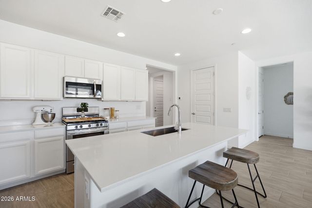 9847 E TILLMAN Avenue, Mesa, AZ 85212