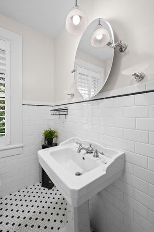 1305 Clarke St, Old Hickory, TN 37138