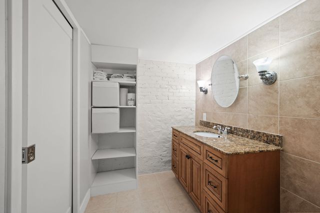 1305 Clarke St, Old Hickory, TN 37138