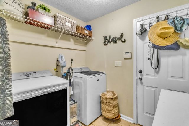 3021 Lincoln Log Way, Mcdonough, GA 30252