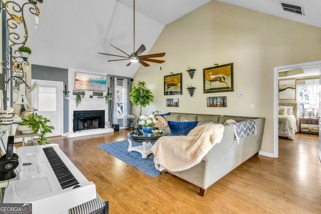 3021 Lincoln Log Way, Mcdonough, GA 30252