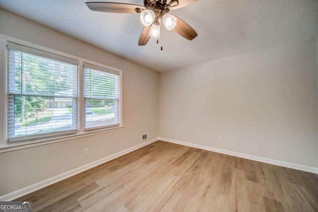 4734 N Springs Road NW, Kennesaw, GA 30144