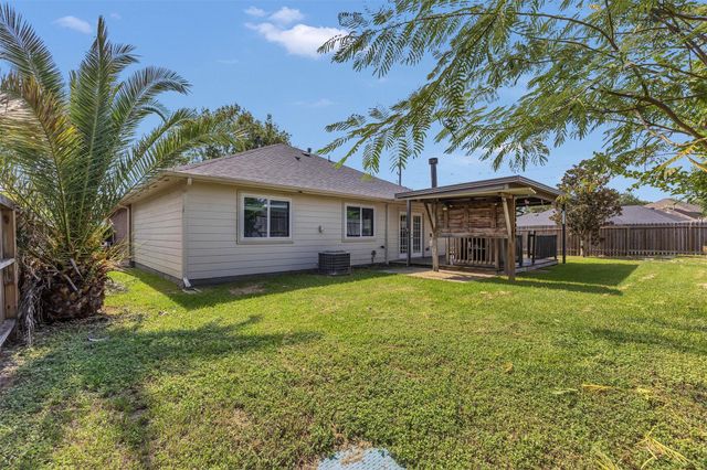 6923 Creek Village Drive, Katy, TX 77449