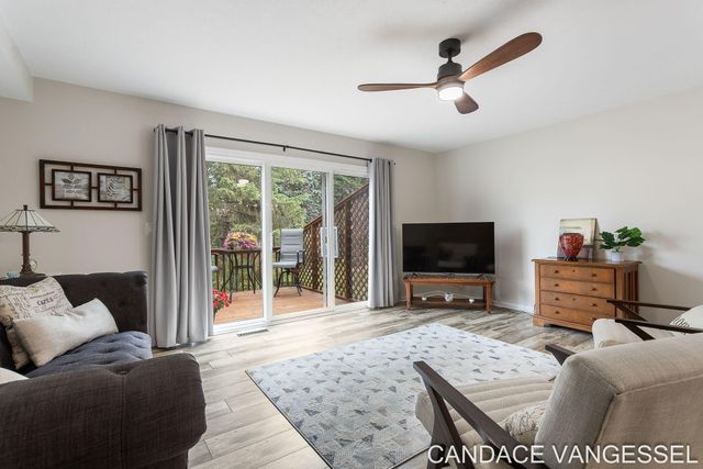 699 Sun Chase Drive, Park Twp, MI 49424