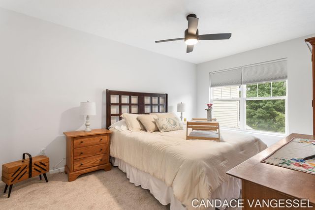 699 Sun Chase Drive, Park Twp, MI 49424