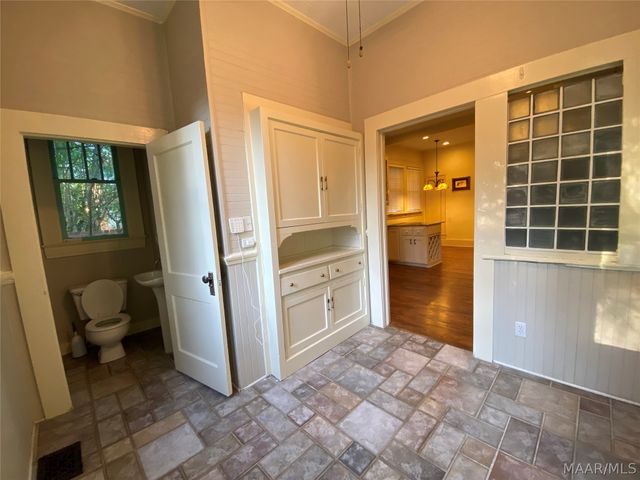 1904 Ridge Avenue, Montgomery, AL 36106