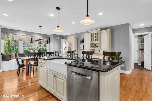 110 Augusta Drive, Lincroft, NJ 07738