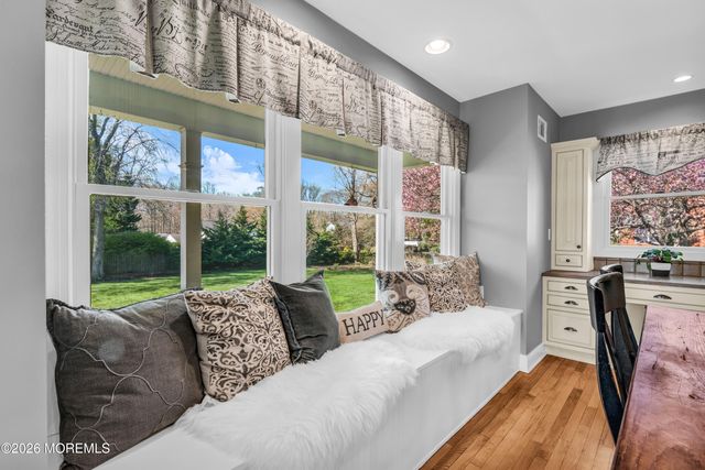 110 Augusta Drive, Lincroft, NJ 07738