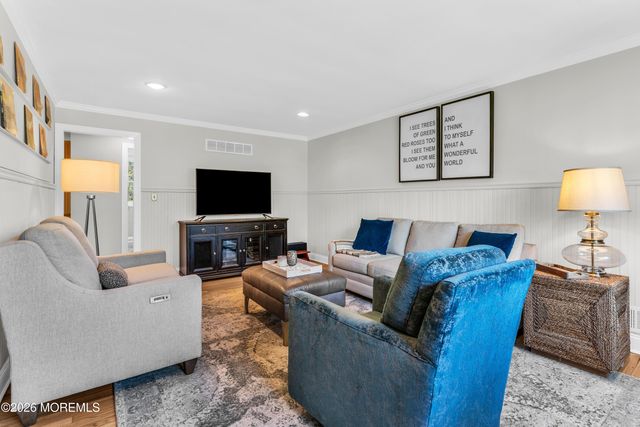 110 Augusta Drive, Lincroft, NJ 07738