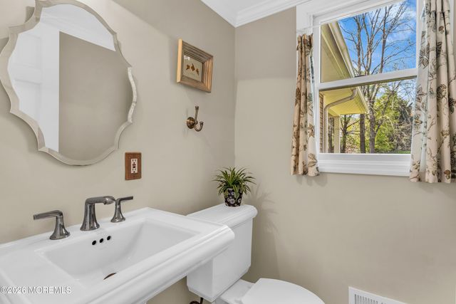 110 Augusta Drive, Lincroft, NJ 07738