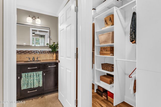 110 Augusta Drive, Lincroft, NJ 07738