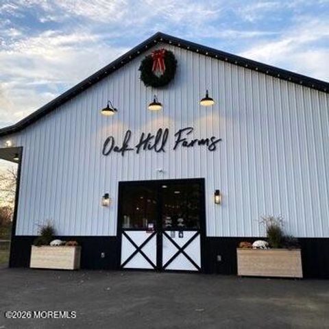 110 Augusta Drive, Lincroft, NJ 07738