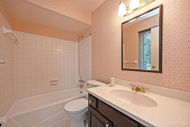 3809 Petoskey Avenue, Mariemont, OH 45227