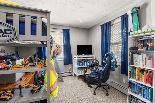 101 Regent Rd, Brockton, MA 02302