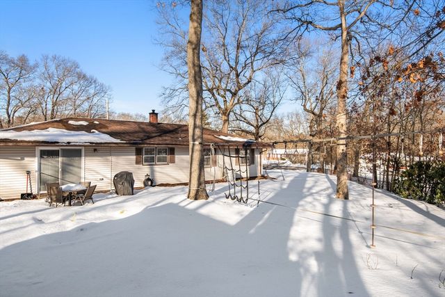 101 Regent Rd, Brockton, MA 02302