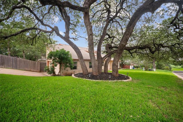 10511 Tweedsmuir DR, Austin, TX 78750