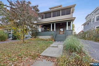 17 Oxford Street 1, Montclair, NJ 07042