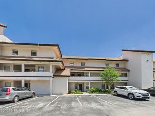 1307 RIVER HILLS Circle E, 10, Jacksonville, FL 32211