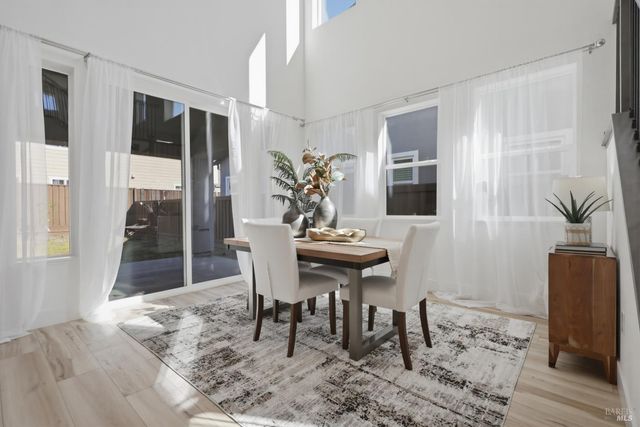 1588 Nightfall Ln, Fairfield, CA 94533