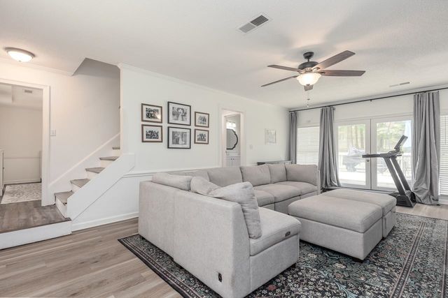 8672 CEDAR FARMS DR, Memphis, TN 38016