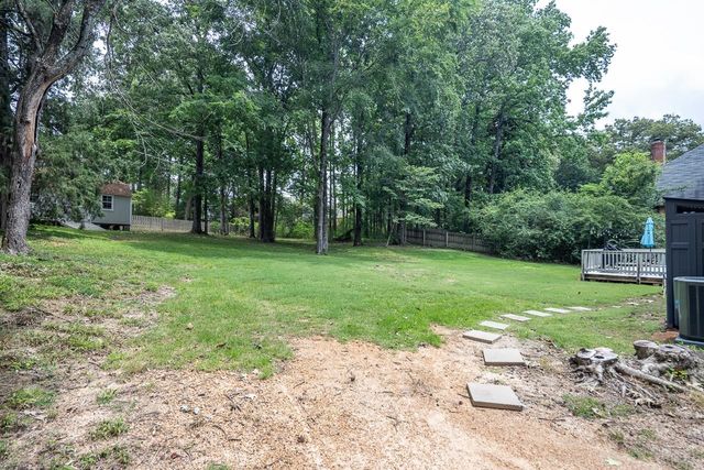 8672 CEDAR FARMS DR, Memphis, TN 38016