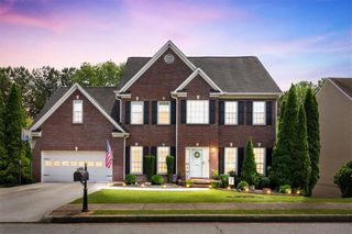 242 Sandhurst Court, Suwanee, GA 30024