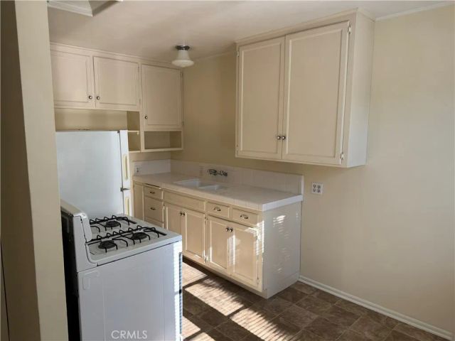 569 Blumont, Laguna Beach, CA 92651