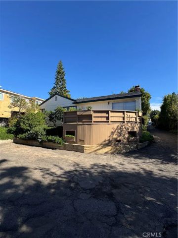 569 Blumont, Laguna Beach, CA 92651