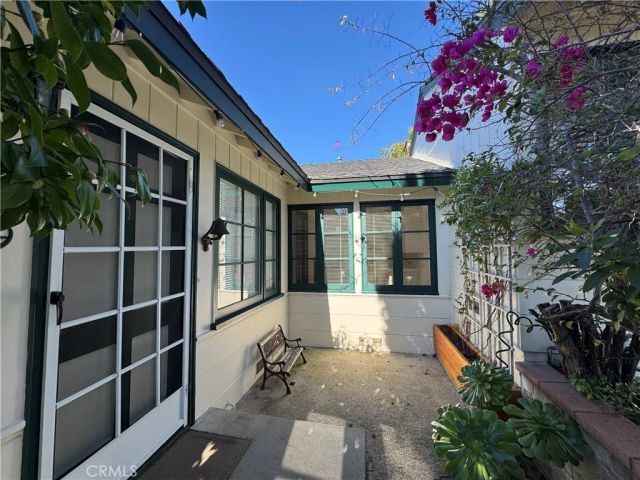 569 Blumont, Laguna Beach, CA 92651