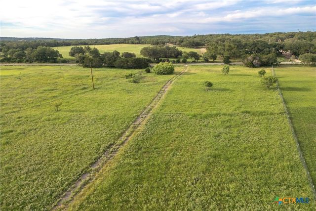 3411 Mail Route Road, Fischer, TX 78623