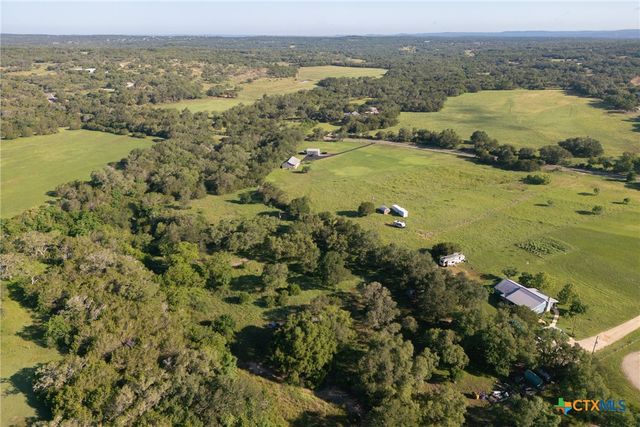 3411 Mail Route Road, Fischer, TX 78623